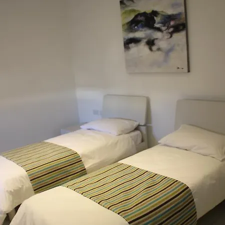 Lampuka Apartment *