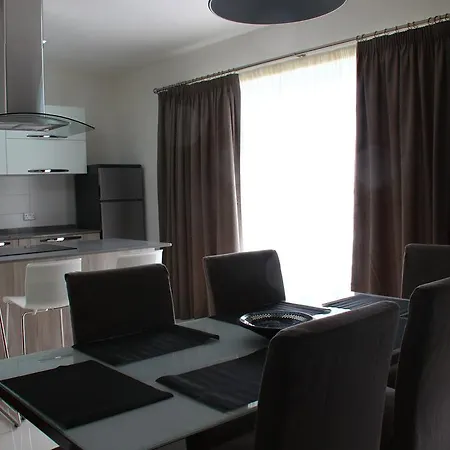 Apartment Lampuka
